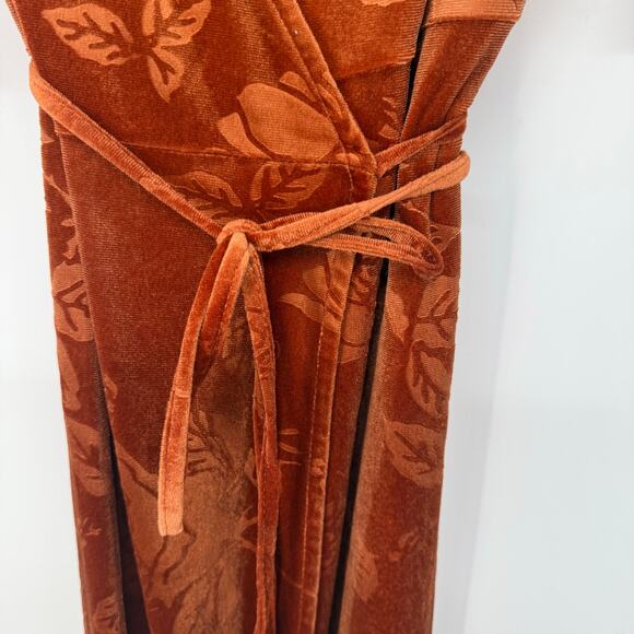 Baltic Born Danielle Embossed Velvet Maxi Dress Women's Size M Rust Lined Wrap - Picture 5 of 10
